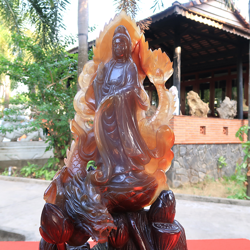 6. Phật Bà Quan Âm Bồ Tát